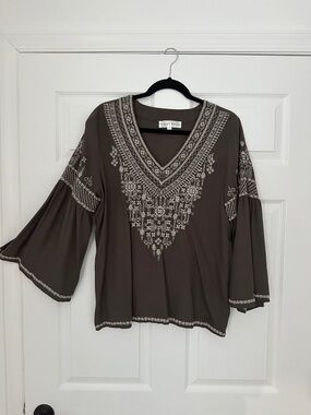 Chelsea & Theodore Taupe Embroidered V-Neck Bell Sleeve Tunic